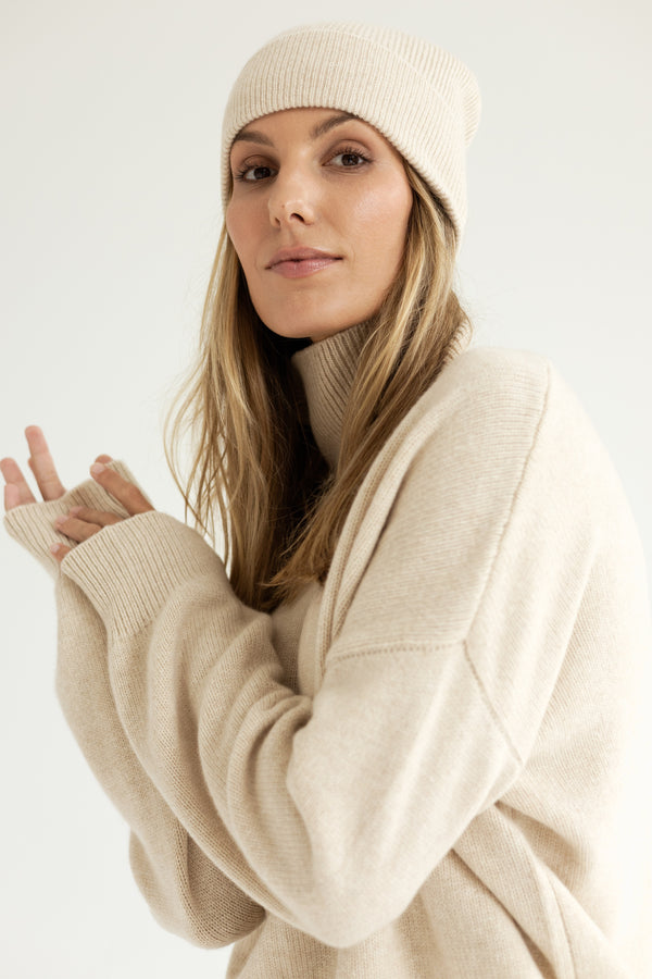 KAŠMÍROVÁ ČEPICE BÉŽOVÁ