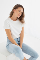 the basic t-shirt white